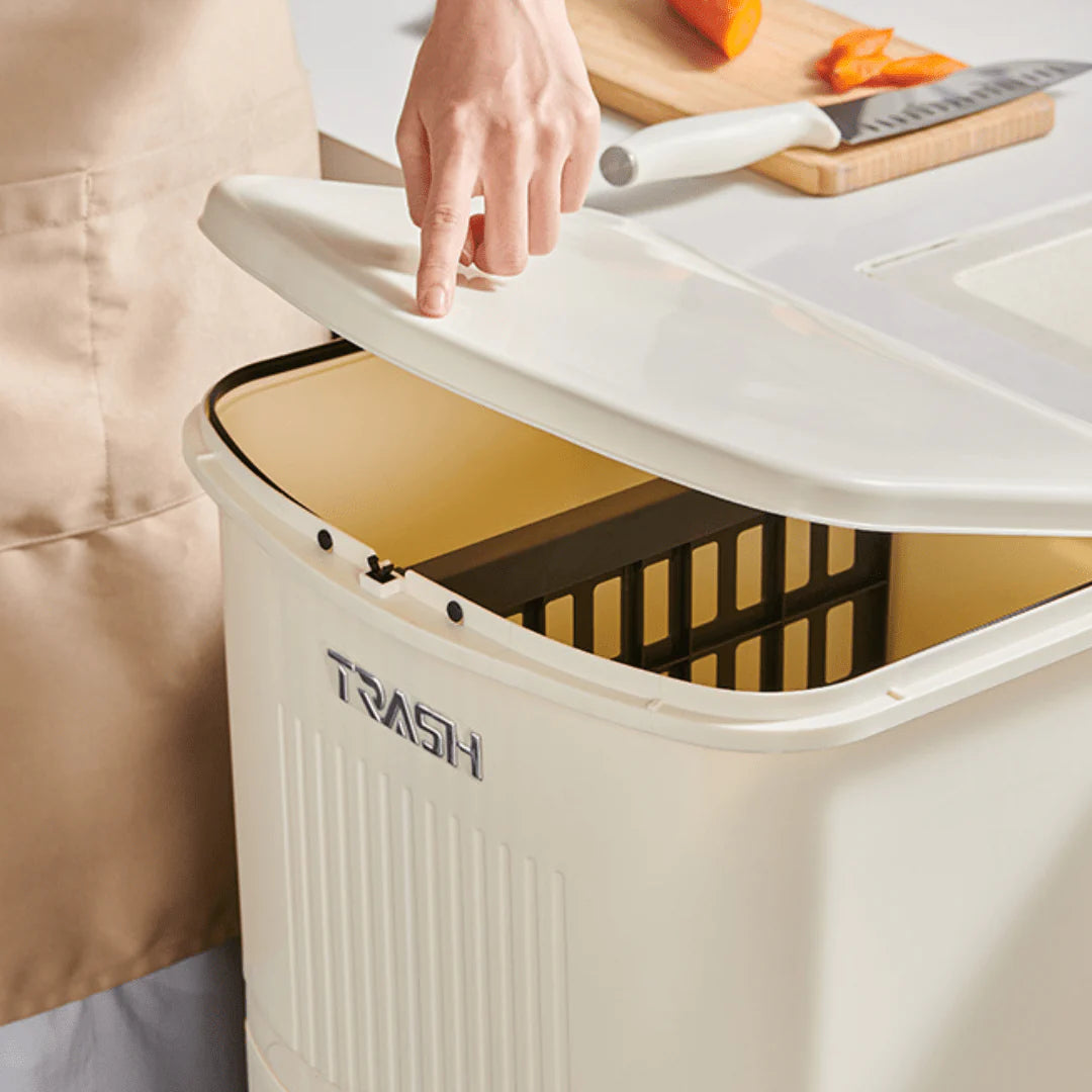Nordic High-Leg Trash Can